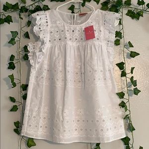 Casual Spade Eyelet Ruffle Shell